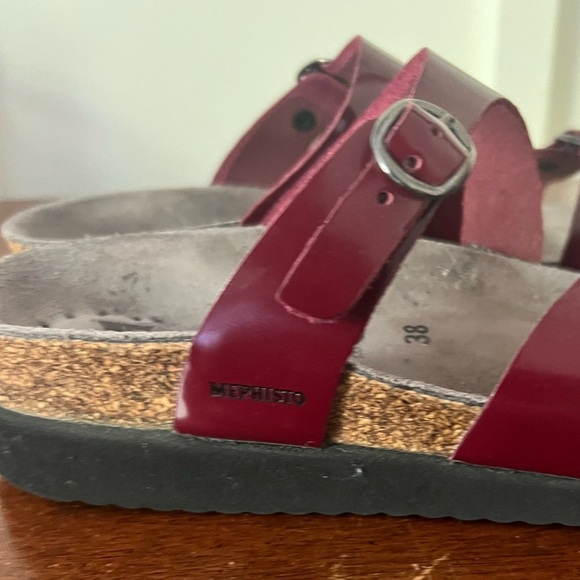 Mephisto Burgundy Strappy Sandals with Buckles size 38 (7) - Picture 6 of 10